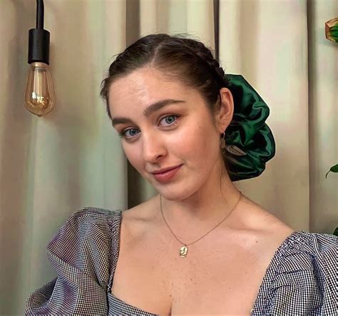 pin  danielle galligan