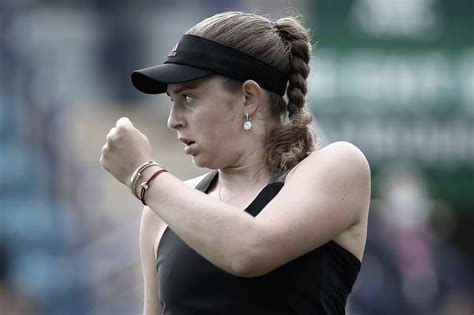 Ostapenko se impõe contra Rybakina e encara Kontaveit na decisão em ...
