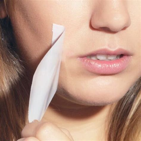 How to Use Hydrocolloid Bandages For Acne - Daily Subscriber