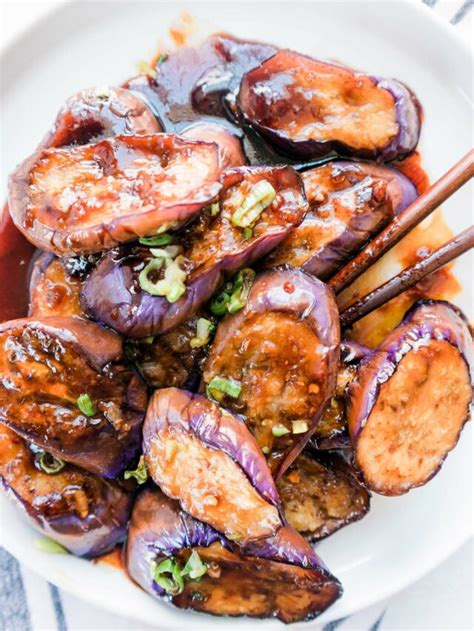 Eggplant in Garlic Sauce - BEYOND THE NOMS