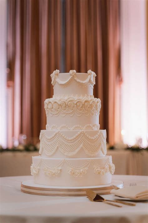 Piped wedding cakes 60 photos - Vianawedding.com