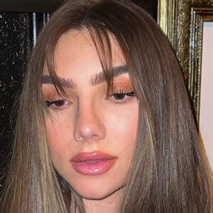 Kristina Walters - Age, Family, Bio | Famous Birthdays