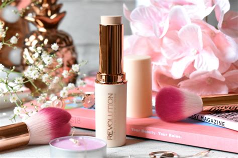 Makeup Revolution Fast Base Foundation First Impressions