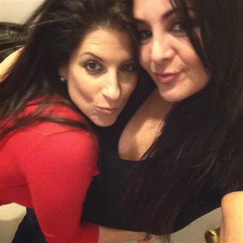 Gina Savage's Instagram, Twitter & Facebook on IDCrawl