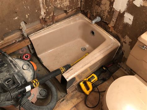 Cast Iron Tub Removal – Hardin Home: Home Improvement Projects at a ...