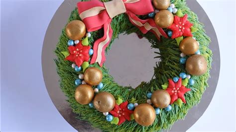 Christmas Wreath Cake Tutorial