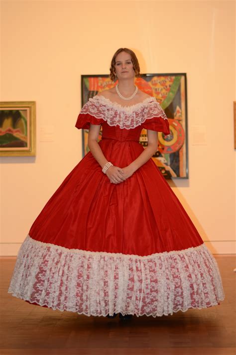 rupierce – Vassar College Costume Collection