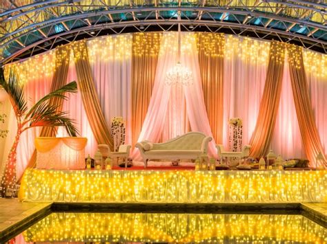 ssms pool side lounge