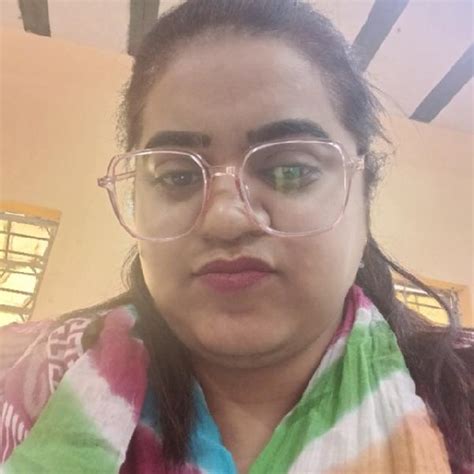 shubhangi science teacher experience   years  vikas puri delhi