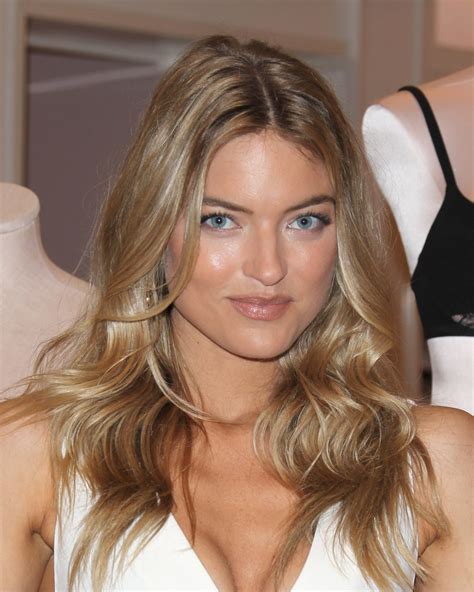 Martha Hunt Sexy - Hot Celebs Home