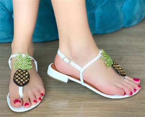 Trendy Flat Sandals for Summer 2020