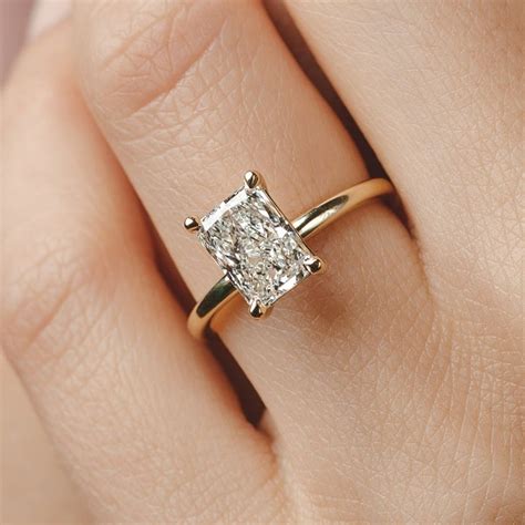SOLITAIRE JEWELS 2ctw Lab Grown Radiant Cut Moissanite Diamond