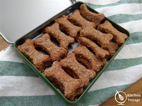 Banana Peanut Butter Dog Cookies | KitchenVoyage