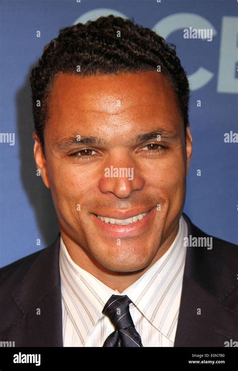 Tony gonzalez hi-res stock photography and images - Alamy
