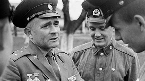 Как воспитывали солдат в Армии СССР. Офицеры и Прапорщики в Советской ...