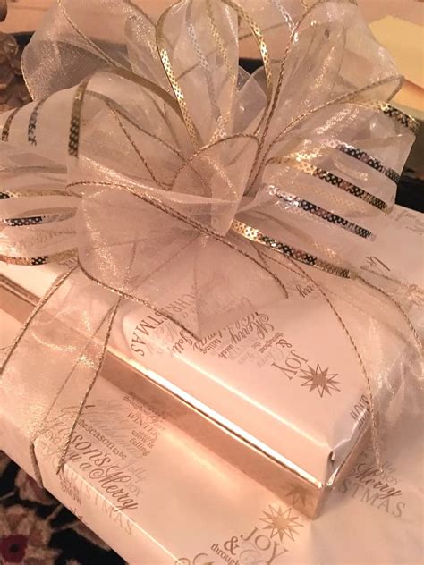 JRL Interiors — Tips for Beautifully Wrapped packages