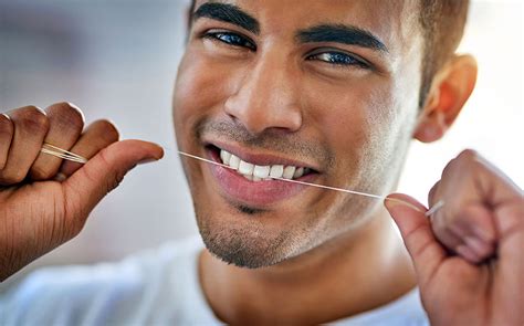 Flossing: How to Do It Right and Best Time to Floss - HealthXchange.sg