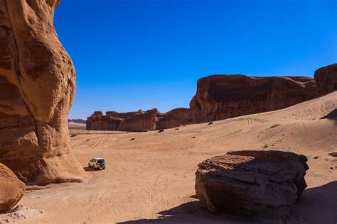 My Experience as a Female Solo Traveler in Saudi Arabia - The Nomadic