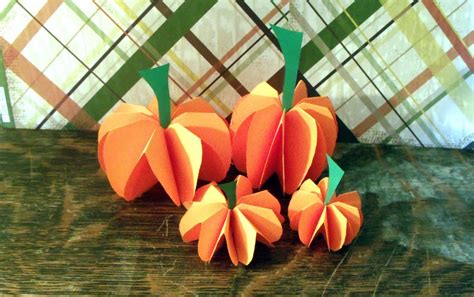 How to make a paper pumpkin decorations or centerpiece