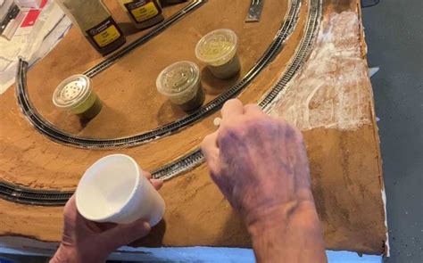 Model train mountain scenery - Model railroad layouts plansModel ...