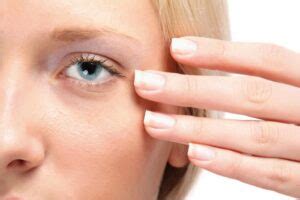 Why itchy eyebrows: causes and treatment