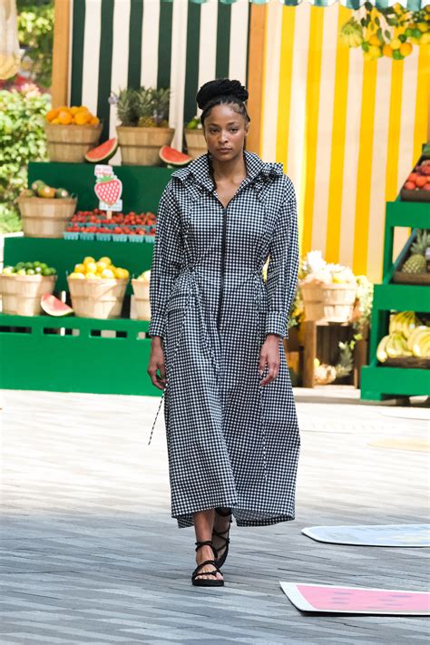 Lela Rose Spring 2023 Ready-to-Wear Collection | Vogue