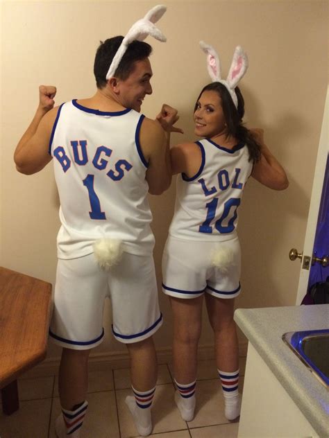 DIY Space Jam costumes! Bugs and Lola bunny | Lola space jam costume