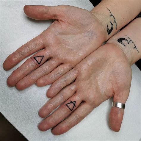 Tattoo • Подборка тату: Треугольник на руке (41 фото)