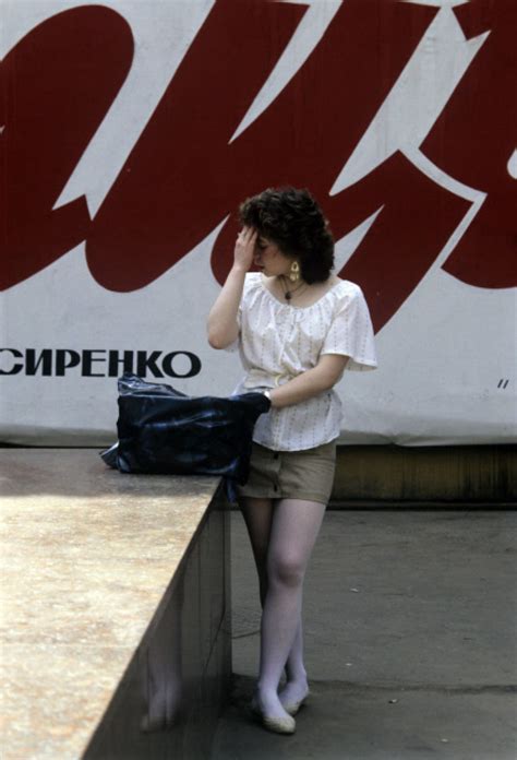 Мода 90-х: джинса, одежда кислотного цвета и челки домиком ...