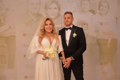 Свадьба Марины Федункив с молодым иностранцем: прямая трансляция ...