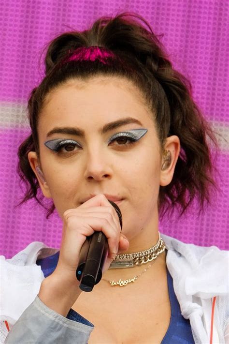 Charli XCX's Hairstyles & Hair Colors | Steal Her Style | Page 2
