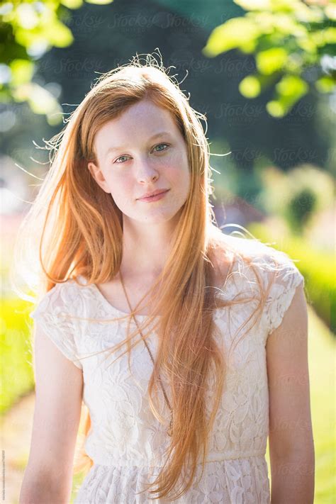 What Makes Candid Girls So Unique? - epywvvf