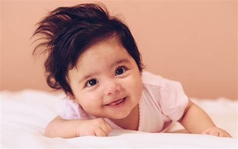 nama bayi perempuan jawa  jarang dipakai unik  penuh makna