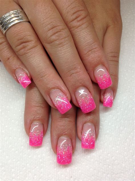 black and pink nail art 5
