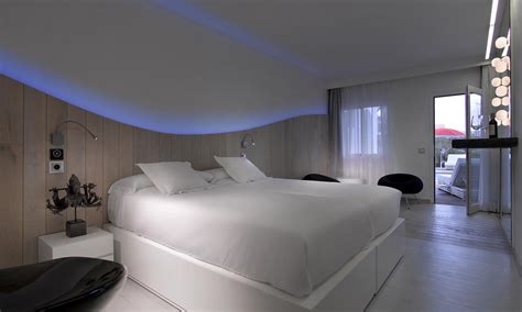 Ushuaïa Ibiza Beach Hotel | 5* Luxury Hotel & Club | TASTE IBIZA