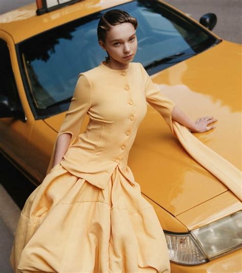 Фото: Эмма Майерс (2002) #3975834