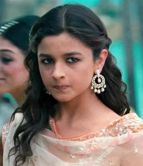 Alia Bhatt: Stunning and Captivating Photoshoot