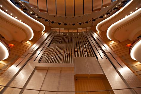 Future Renée and Henry Segerstrom concert hall schedule out 22