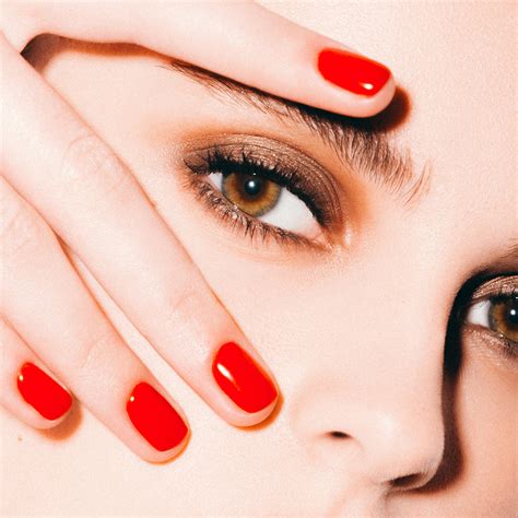 Beauty for SMM Parfum Palace on Behance