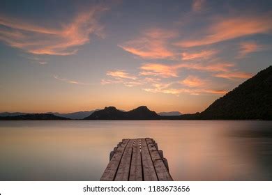 Golden Hour Sunset Stock Photo 1183673638 | Shutterstock