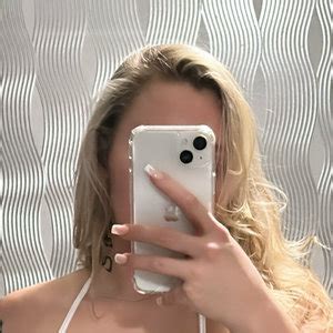 Saramia19 Pure Beauty - Genuine OnlyFans Leaks