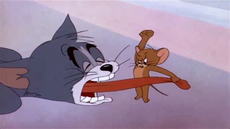 توم وجيري بالدارجة غادي يهرب ليك tom et jerry l المغاربة عالام - YouTube
