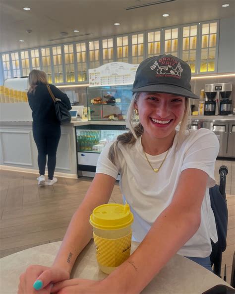 Makayla Noble (@makaylamnoble) • Instagram photos and videos