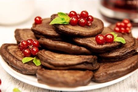 Шоколадные оладьи на кефире - пошаговый рецепт с фото (1689 просмотров)