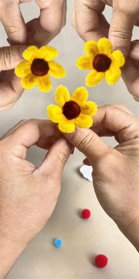 "Create a Charming Daisy in One Minute with Pipe Cleaners: Easy DIY ...