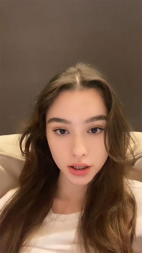 DASHA TARAN | Wanita, Kecantikan, Mode wanita