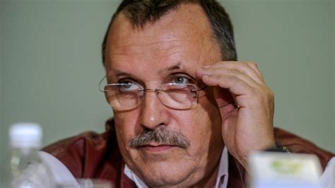 Экс-директора театра "Красный факел" отправили под домашний арест