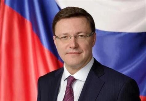 Дмитрий Азаров поздравил жителей Самарской | ГОВОРИТ ТОЛЬЯТТИ
