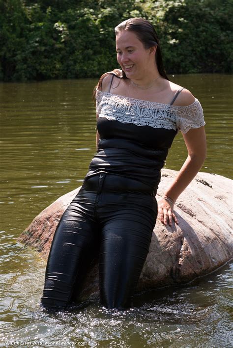 WWF 81862 - Movie (incl. 4K) & images black pants and boots in lake ...