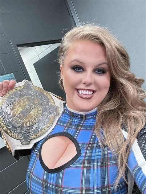 Piper Niven reemplaza a Sonya Deville como campeona por parejas en WWE